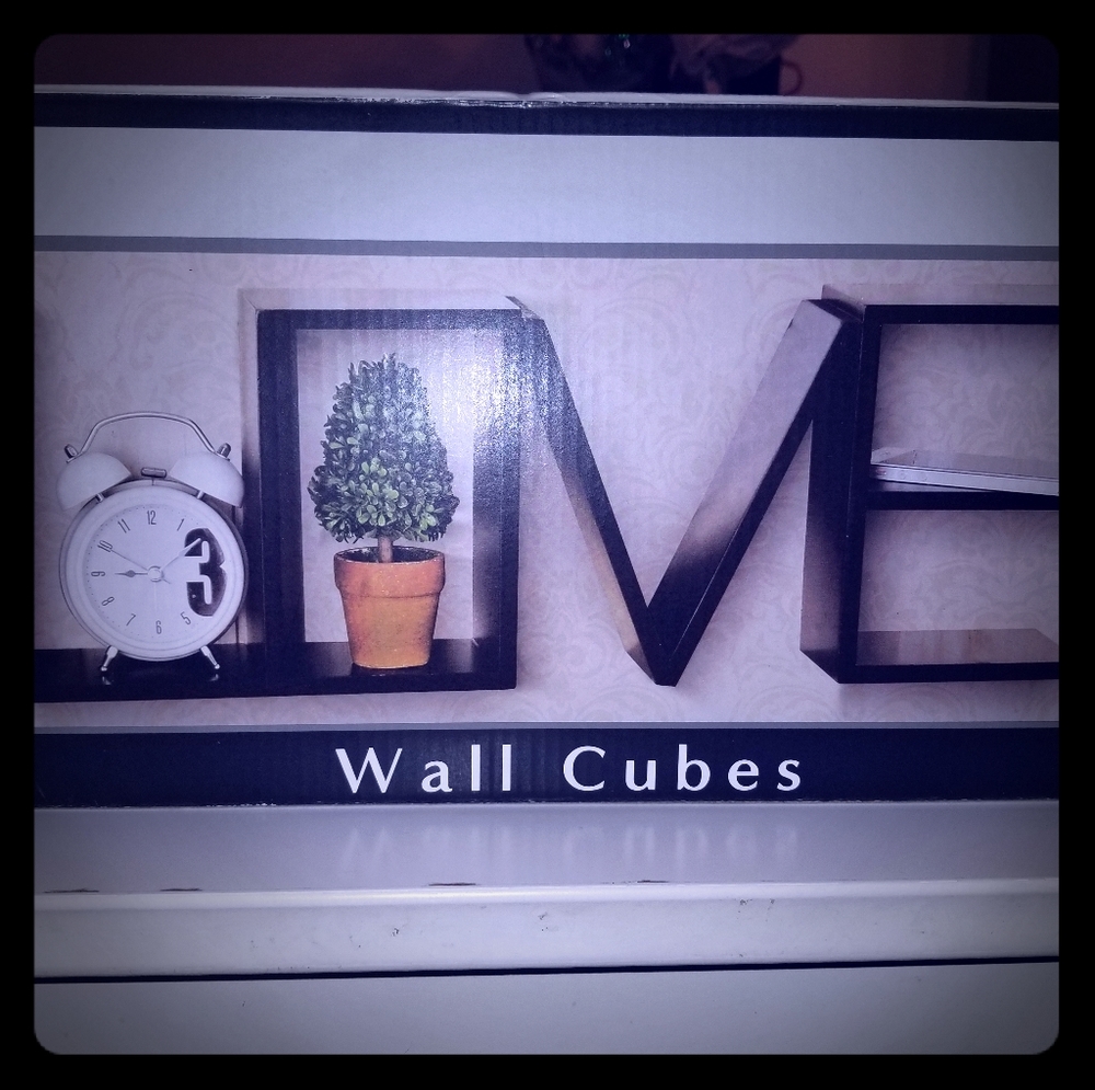 "LOVE" wall decor